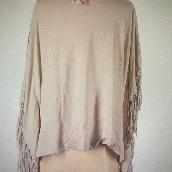 Free People Movement Fringed Poncho Creme Size Small - Picture 8 of 14